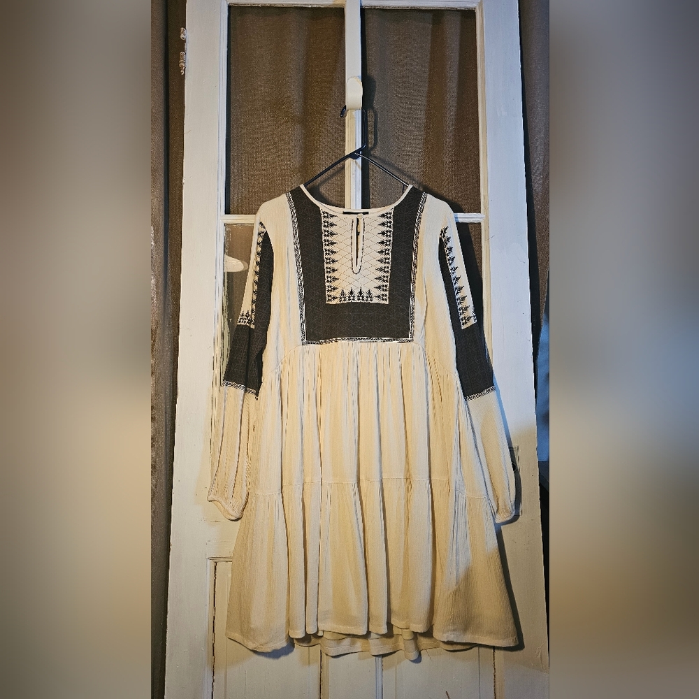 The Pyramid Collection Dress Womens  Embroidered Vintage 90s Size M Boho